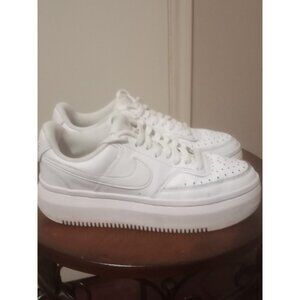 Nike Court Vision Alta Womens Size 8 Triple White Casual Shoes DM0113-100